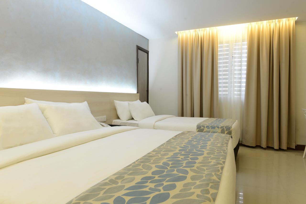 Samudra Hotel Kuching Bagian luar foto