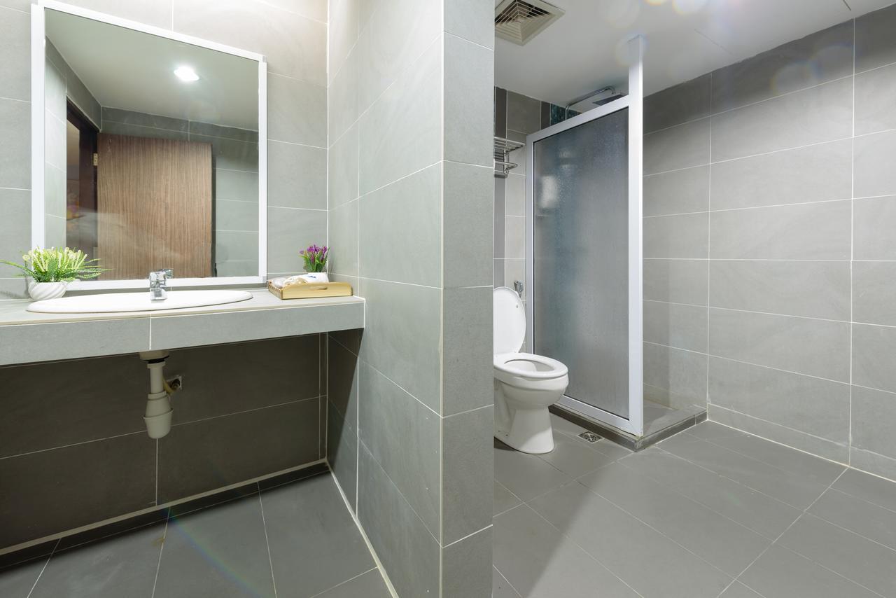 Samudra Hotel Kuching Bagian luar foto