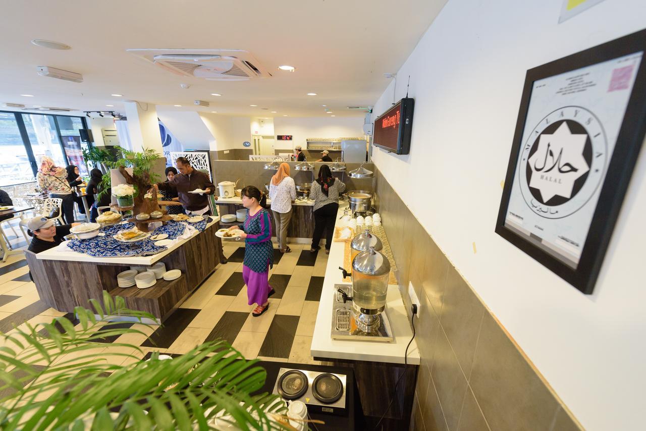 Samudra Hotel Kuching Bagian luar foto